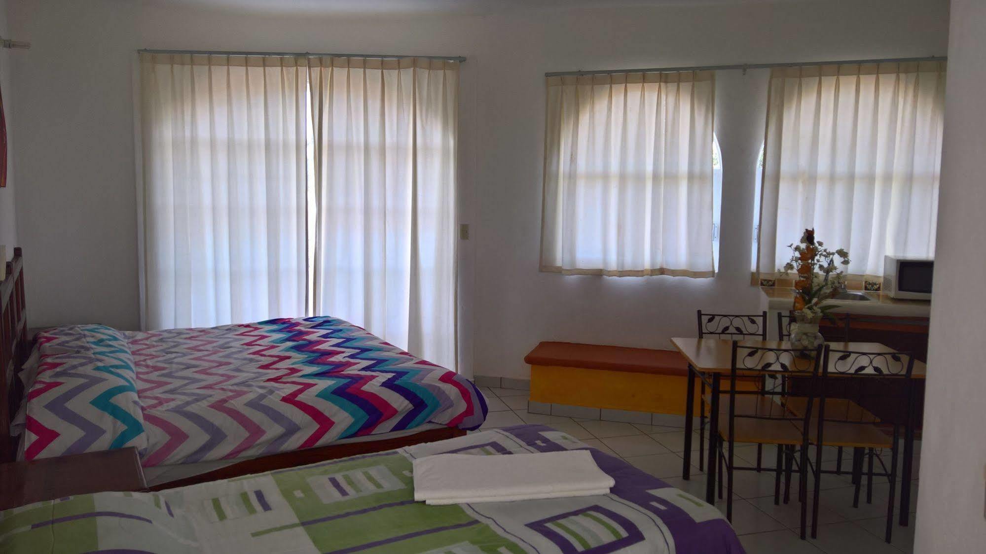 Hotel Cz Санта Крус Уатулко Екстериор снимка